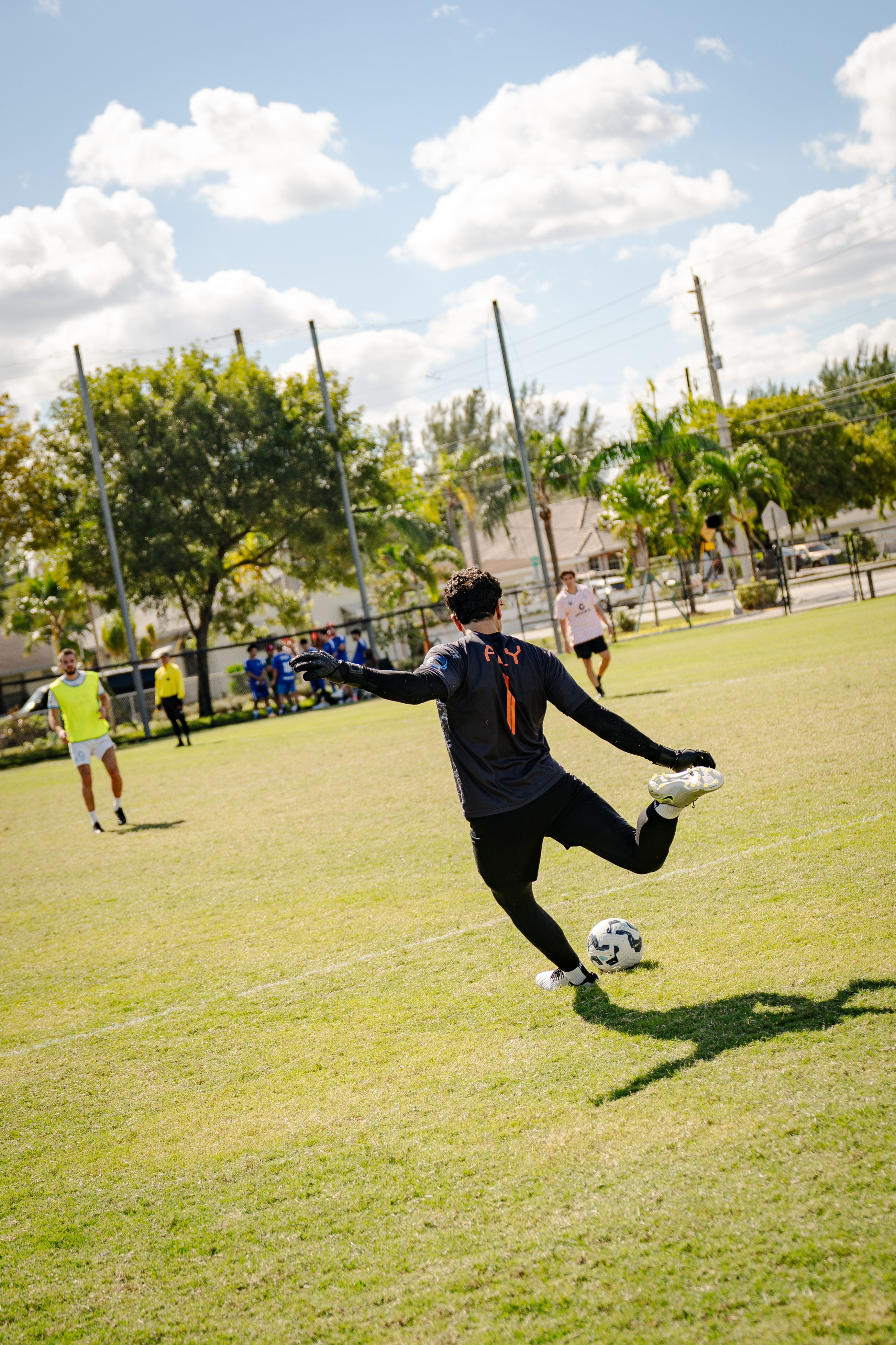 Gol Gala goalkeeper in action